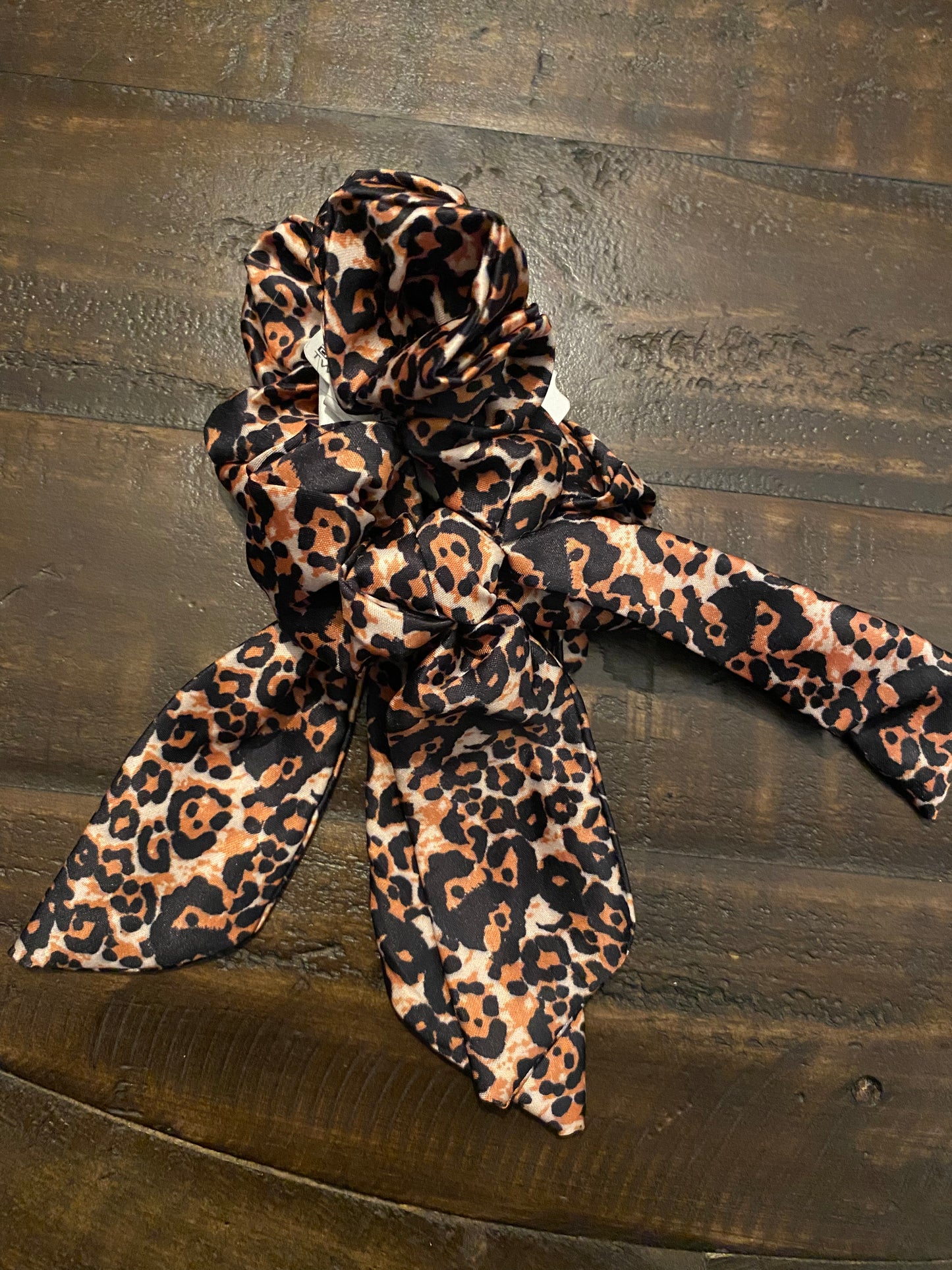 Ribbon scrunchie